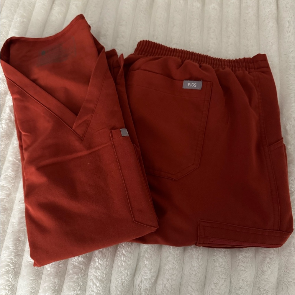Figs Women's scrub set in Auburn